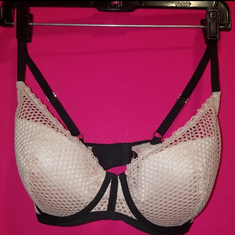 Victoria's Secret plunge bra